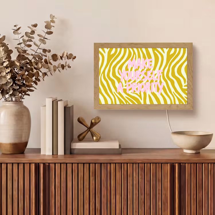 Zebraprint - Priority - Roze Light Box met kabel (Tafellamp) klein -sfeer2