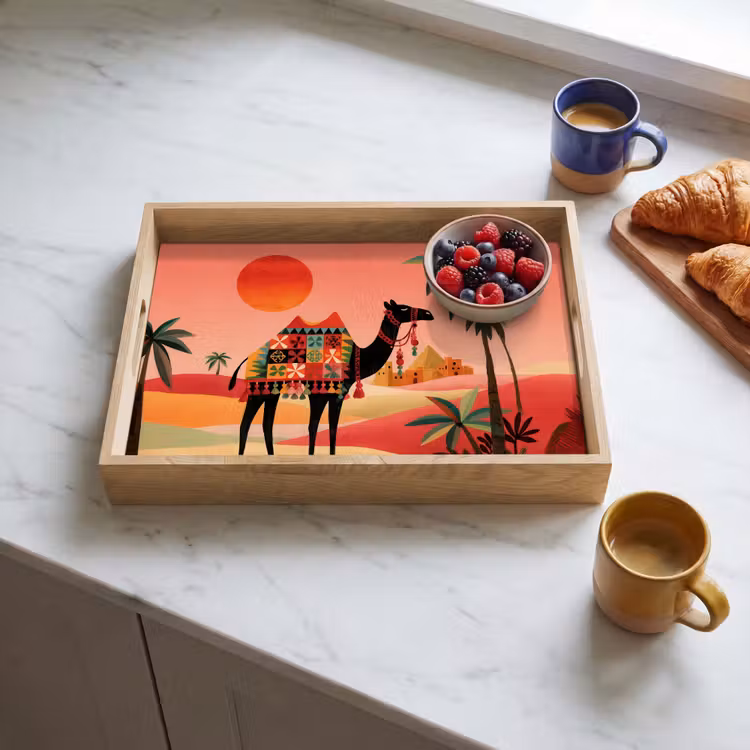 Kameel - Gekleurd tapijt - Duinen - Rode zon Dienblad Rechthoek middel -sfeer2