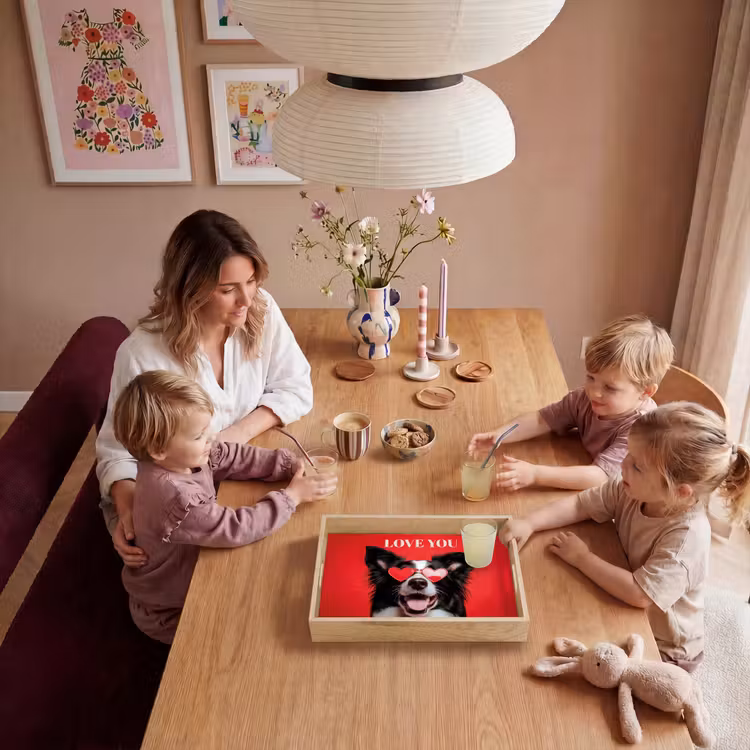 Hond - Hartjesbril - Loveyou - Rood Dienblad Rechthoek middel -sfeer4