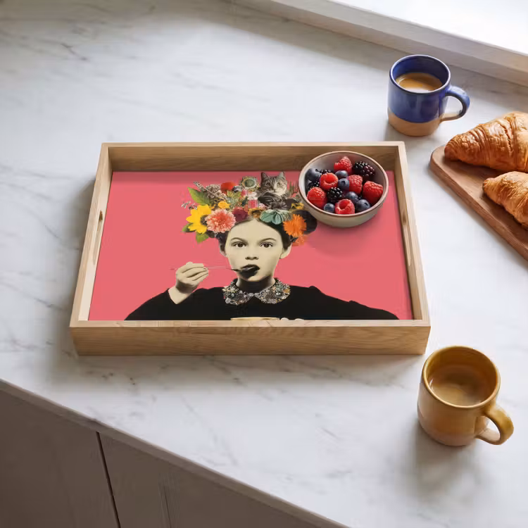 Meisje - Kopje - Bloemen - Roze Dienblad Rechthoek middel -sfeer2