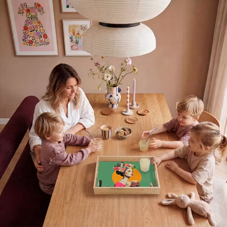 Retro - Vrouw - Stad - Zon Dienblad Rechthoek middel -sfeer4