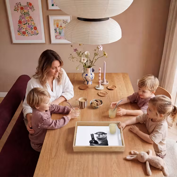Wijnfles - Otter - Zwart Dienblad Rechthoek middel -sfeer4