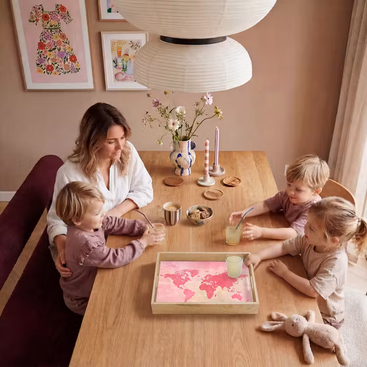 Wereldkaart - Roze - Vaag Dienblad Rechthoek middel -sfeer4