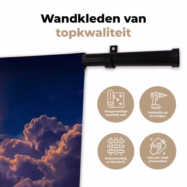Maan - Wolken - Nacht - Oranje Wandkleed katoen klein -sfeer2