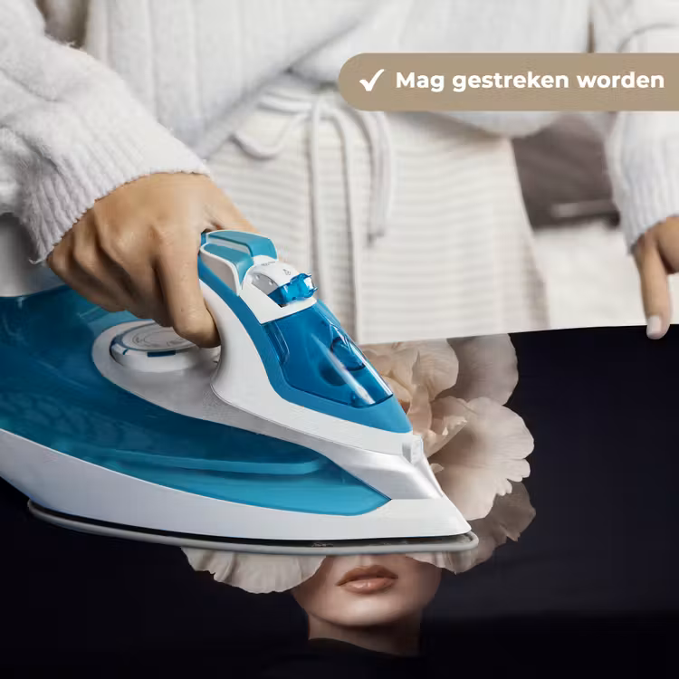 Roos - Tijdloos - Zwart Wandkleed katoen klein -sfeer9