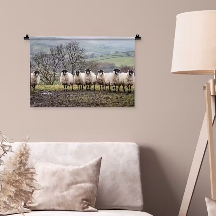 Schapen - Rij - Weide - Dieren - Platteland Wandkleed katoen klein -sfeer4
