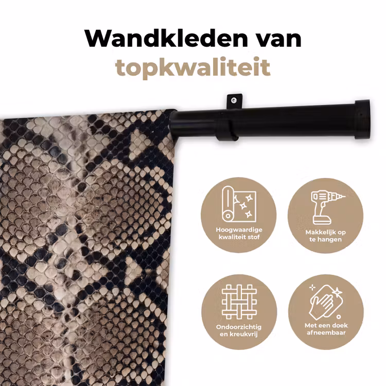 Slangenprint - Python - Bruin Wandkleed katoen klein -sfeer2
