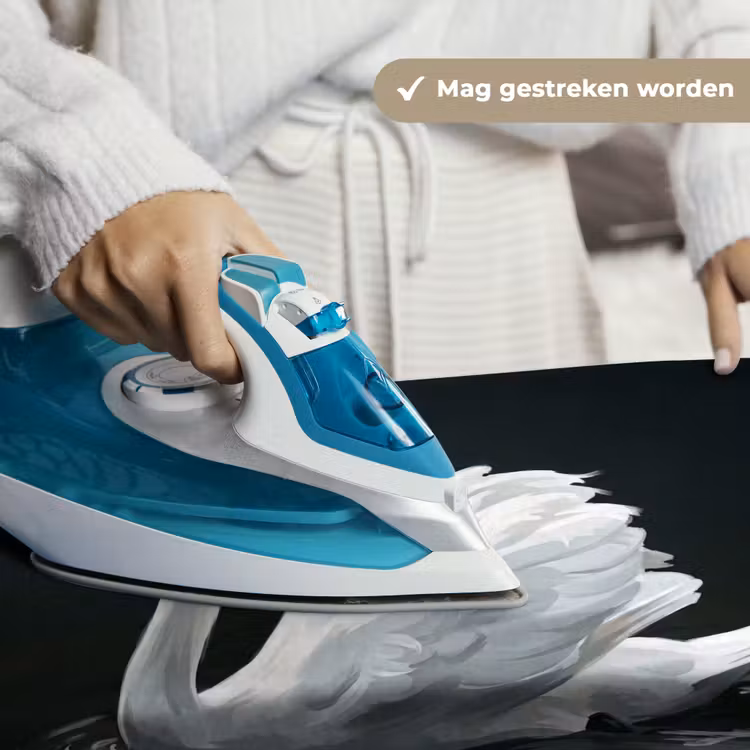 Zwaan - Water - Natuur - Realistisch - Wit Wandkleed katoen klein -sfeer9