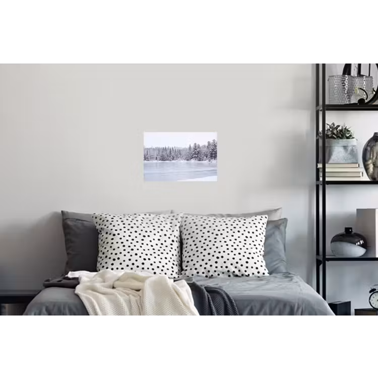 Meer - Dennen - IJs - Winter - Rustgevend Muursticker klein -slaapkamer