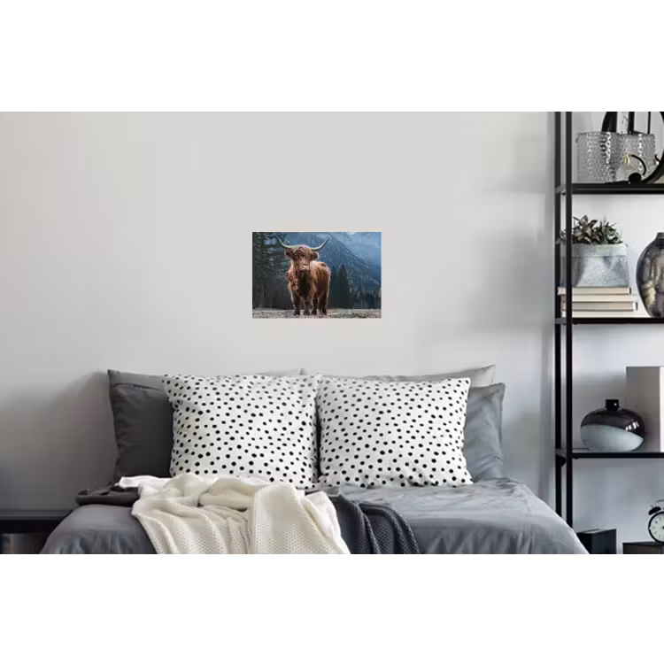 Schotse hooglander - Berg - Landschap - Bomen - Koe - Natuur Muursticker klein -slaapkamer