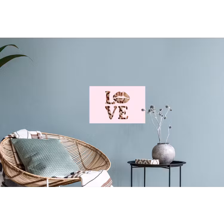 Tekst - Love - Pantervacht - Lichtroze Muursticker klein -plant