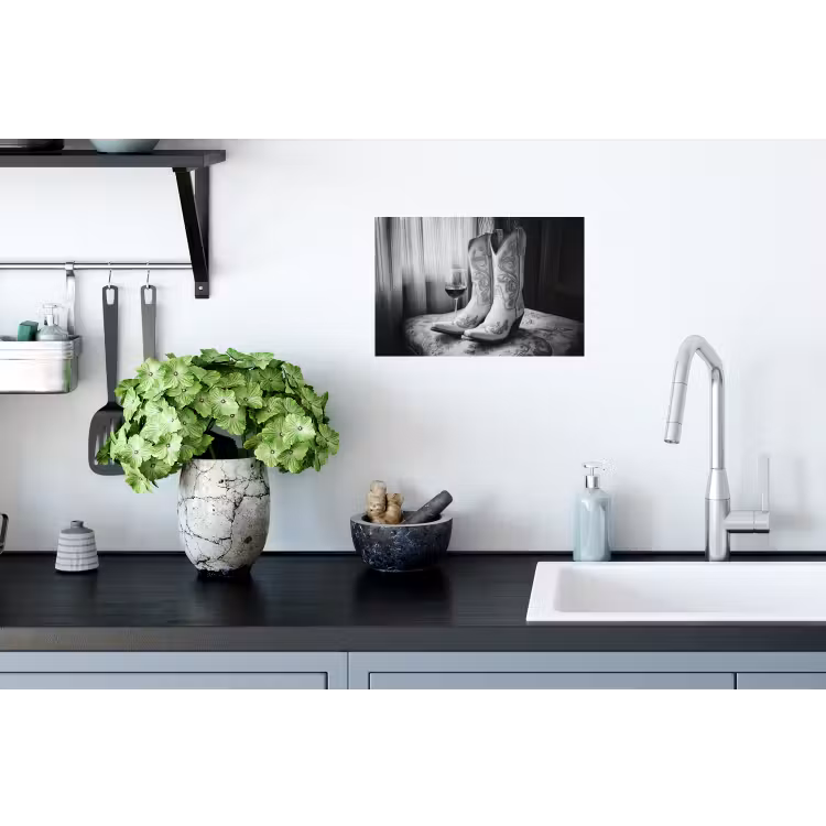 Wijn - Cowboylaarzen - Raamlicht - Wit Muursticker klein -keuken