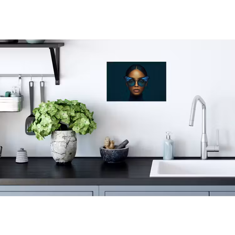 Vrouw - Vlinder - Bril - Blauw - Modern - Portret Muursticker klein -keuken