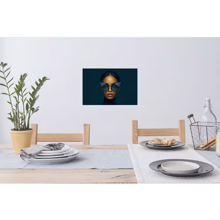 Vrouw - Vlinder - Bril - Blauw - Modern - Portret Muursticker klein -eettafel