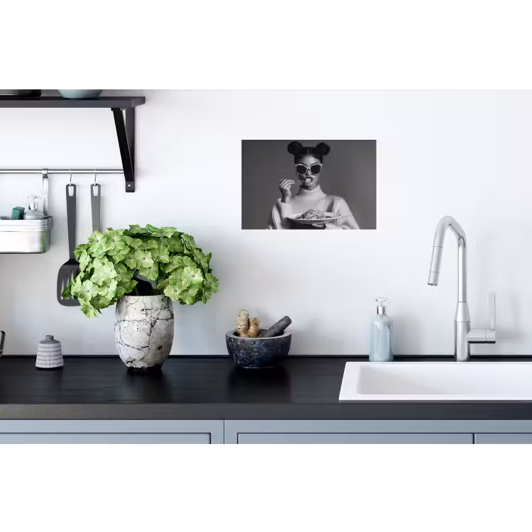 Vrouw - Pasta - Zonnebril Muursticker klein -keuken