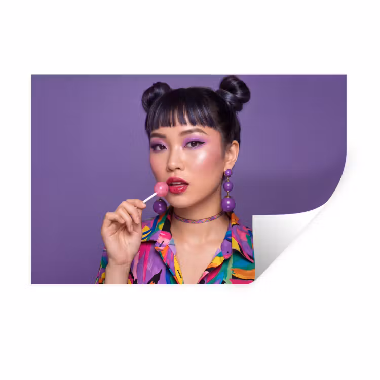 Vrouw - Portret - Make-up - Paars - Levendig Muursticker klein -3d
