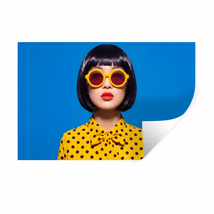 Vrouw - Zonnebril - Pop Art - Portret - Geel Muursticker klein -3d
