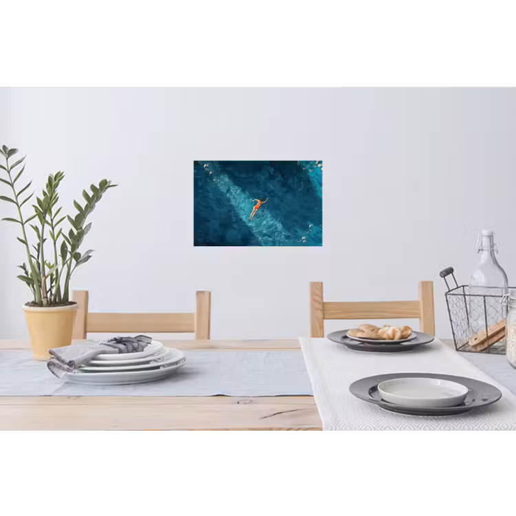 Vrouw - Water - Bikini - Oranje Muursticker klein -eettafel