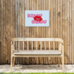 Bisou - Blauw - Roze - Lippen Tuinposter op houten frame 2 cm dik klein -sfeer4