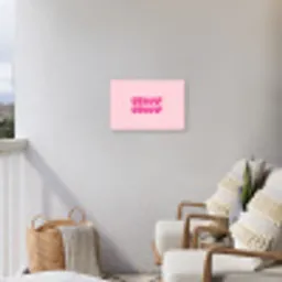 Bisou - Roze - Dikke letters Tuinposter op houten frame 2 cm dik klein -sfeer1