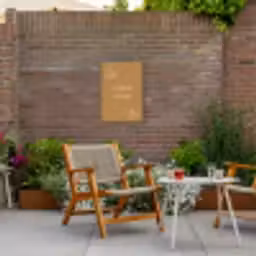Carpe Diem met Vlinder Tuinposter op houten frame 2 cm dik klein -sfeer3