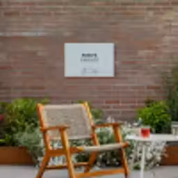 Papa's Garage met auto Tuinposter op houten frame 2 cm dik klein -sfeer3