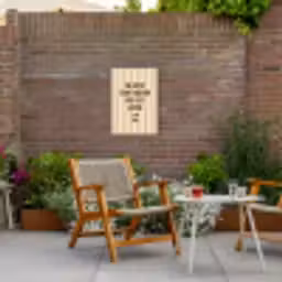 Tuin - Quote - Strepen - Zomer Tuinposter op houten frame 2 cm dik klein -sfeer3