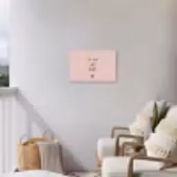 La vie est belle met Hart Tuinposter op houten frame 2 cm dik klein -sfeer1