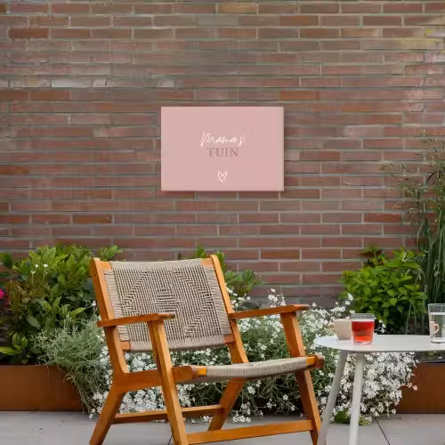 Mama's Tuin met Hart Tuinposter op houten frame 2 cm dik klein -sfeer3