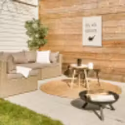 Vlees - Minimalistisch - Beige - Quote Tuinposter op houten frame 2 cm dik klein -sfeer2