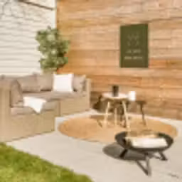 Roze - Groen - Wijn - Quote Tuinposter op houten frame 2 cm dik klein -sfeer2