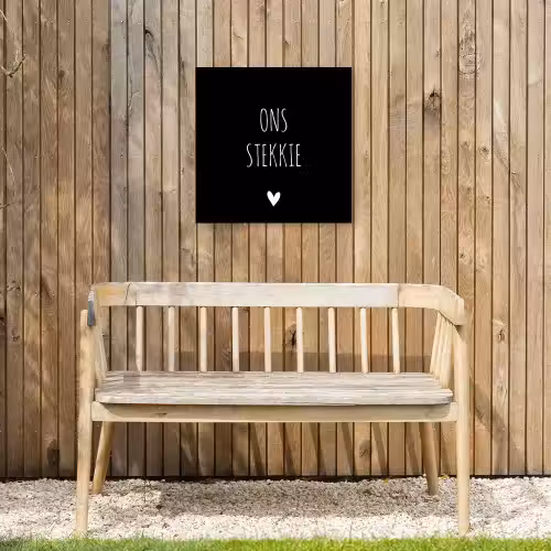 Quotes - Stekkie - Ons stekkie Tuinposter op houten frame 2 cm dik klein -sfeer4