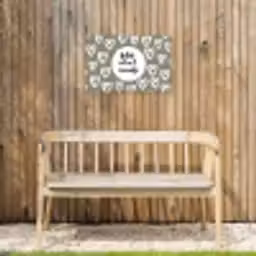 Tekst - geluk zit in 't zonnetje - Quotes - Geluk - Zon Tuinposter op houten frame 2 cm dik klein -sfeer4