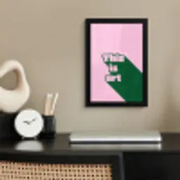 Groen - Teskt - This is art - Roze fotolijst zwart zonder passe partout klein -sfeer1