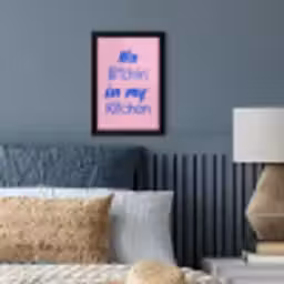 Quote - Blauw - Lettertype - Keuken fotolijst zwart zonder passe partout klein -sfeer3