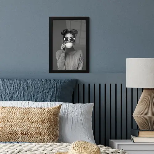 Vrouw - Koffie - Zwart - Wit fotolijst zwart zonder passe partout klein -sfeer3