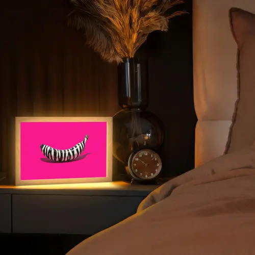 Banaan - Zebraprint - Roze Light Box met kabel (Tafellamp) klein -sfeer1