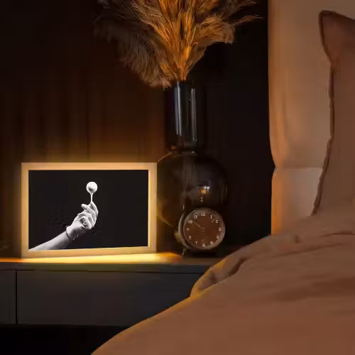 Golfbal - Zwart - Wit Light Box met kabel (Tafellamp) klein -sfeer1