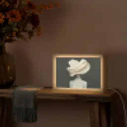 Vrouw - Beige - hoed Light Box met kabel (Tafellamp) klein -sfeer4