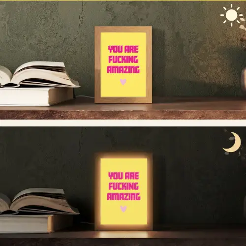 Geel - Valentijn - Tekst Light Box met kabel (Tafellamp) klein -sfeer3