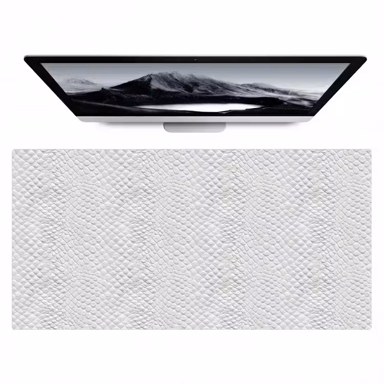 Desk Mat - Snake - Pattern - White — 1