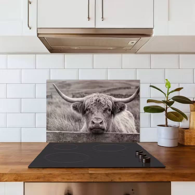 Kitchen Splashback - Scottish Highlander - Black - White - Wood — 4
