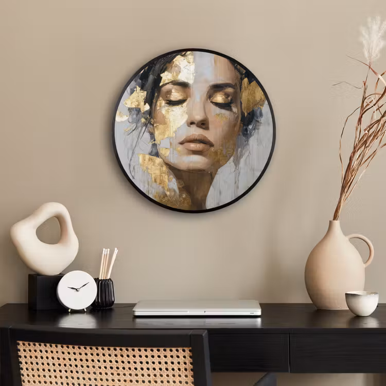 Photo Frame Round - Ornate - Woman - Gold - Eyes — 2