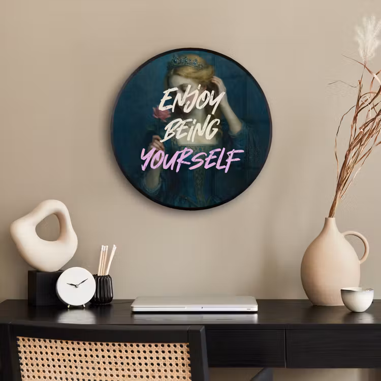 Photo Frame Round - Woman - Rose - Quote — 2