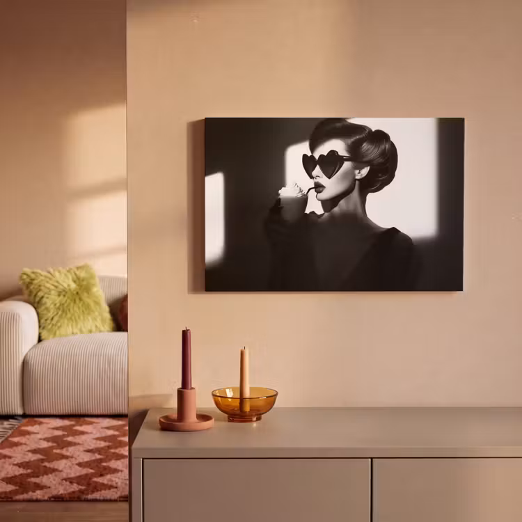 Canvas Print - Woman - Black - Heart — 2