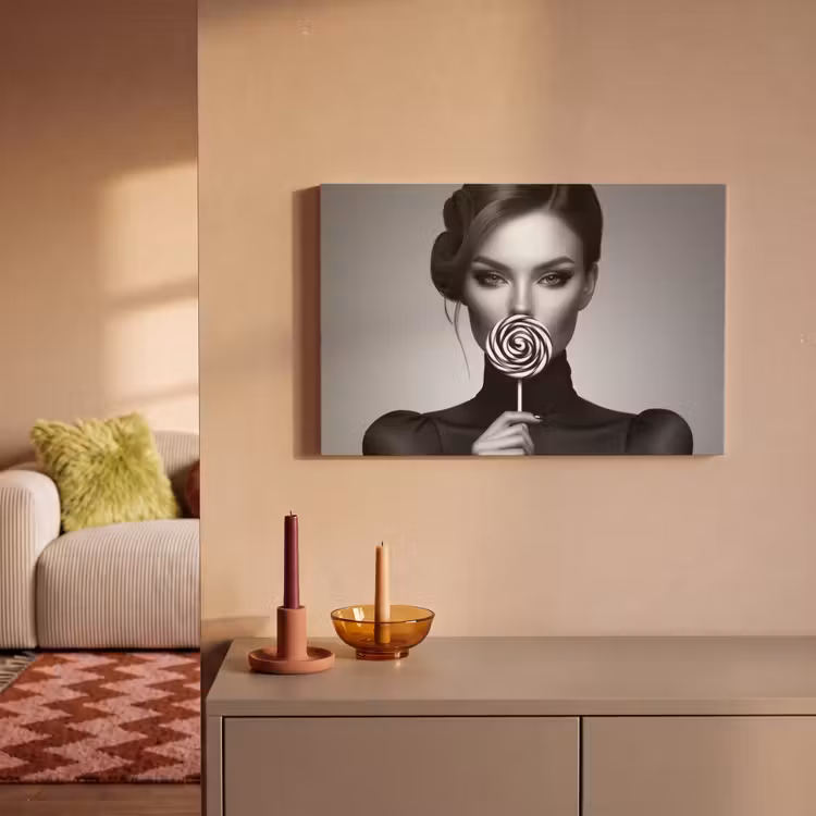 Canvas Print - Woman - Lolly - Black — 2